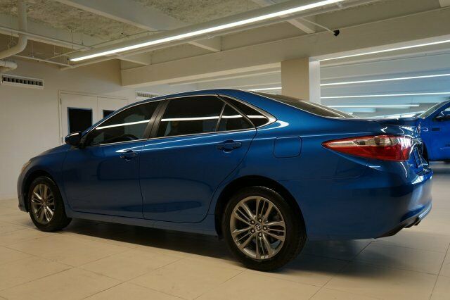 Toyota Camry 2017 image number 29