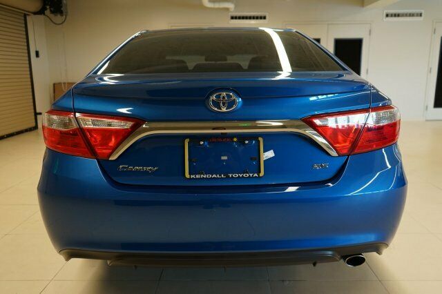 Toyota Camry 2017 image number 30