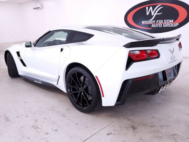 Chevrolet Corvette 2019 image number 31