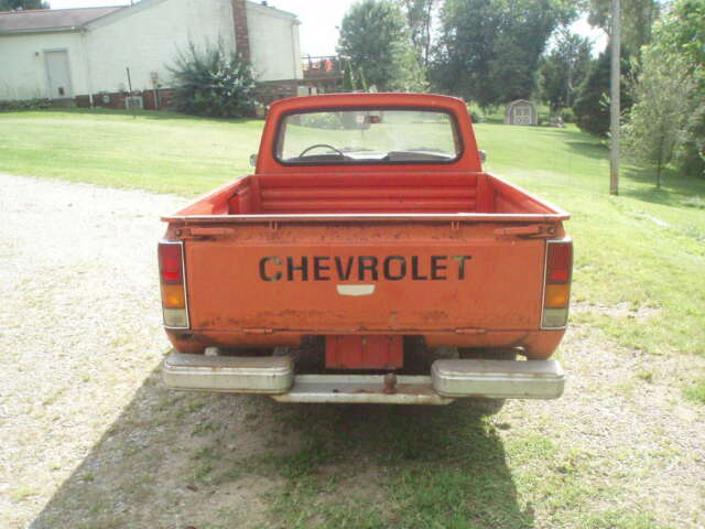 Chevrolet Chevy 1977 image number 27