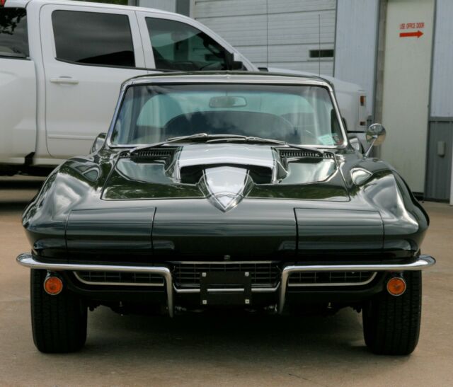 Chevrolet Corvette 1967 image number 1