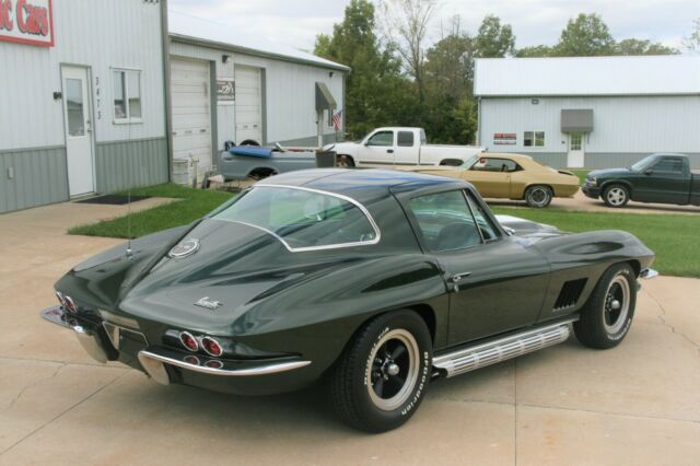 Chevrolet Corvette 1967 image number 29