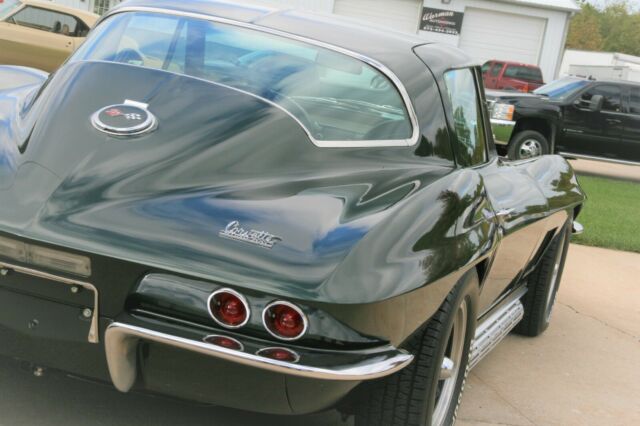 Chevrolet Corvette 1967 image number 31