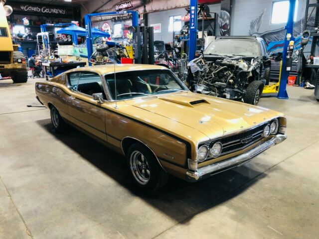 Ford Torino 1968 image number 2