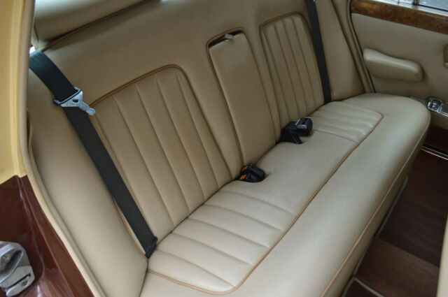 Rolls-Royce Silver Shadow 1979 image number 42