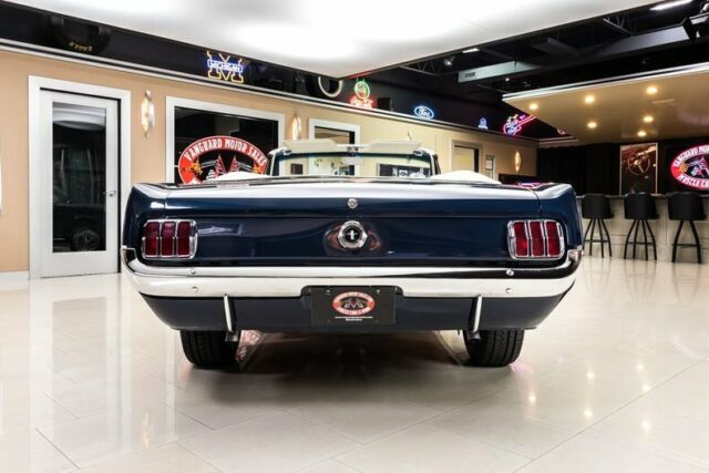 Ford Mustang 1965 image number 39