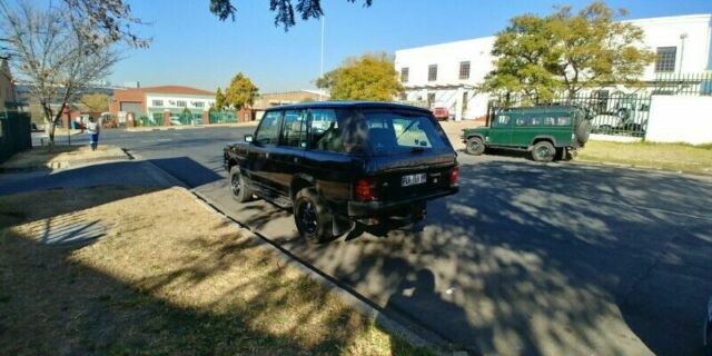 Land Rover Range Rover 1975 image number 1