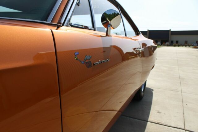 Plymouth Road Runner 1969 image number 5