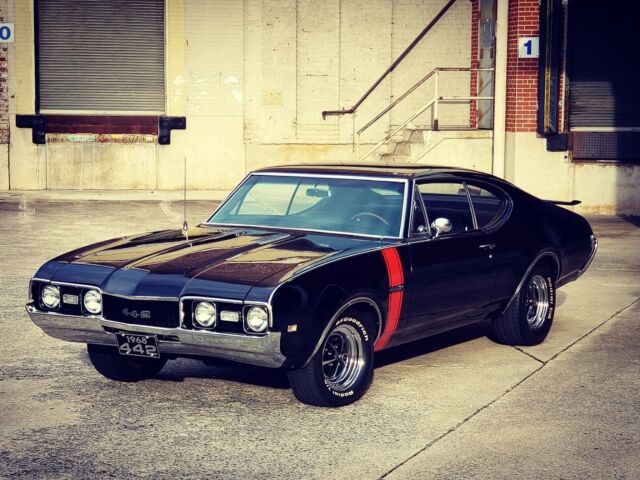 Oldsmobile Cutlass 1968 image number 14