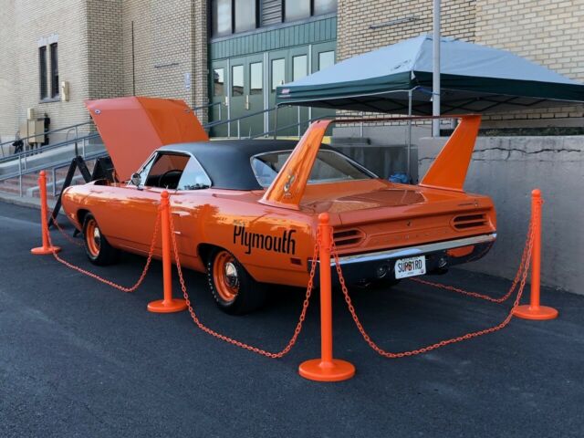 Plymouth Superbird 1970 image number 0