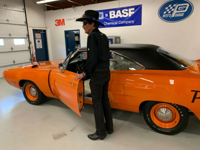 Plymouth Superbird 1970 image number 14