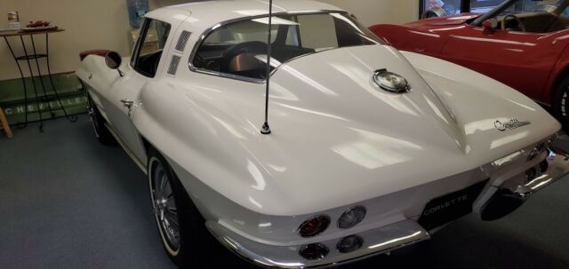 Chevrolet Corvette 1964 image number 9