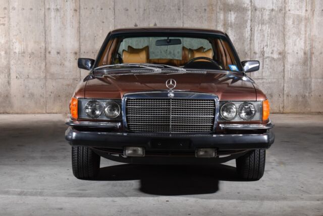 Mercedes-Benz 6.9 1977 image number 30