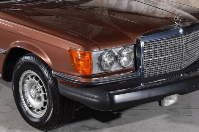 Mercedes-Benz 6.9 1977 image number 5