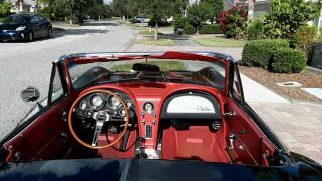 Chevrolet Corvette 1963 image number 26