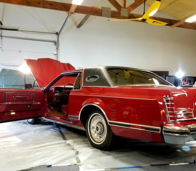 Lincoln Continental 1979 image number 4