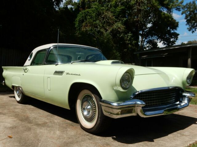 Ford Thunderbird 1957 image number 33