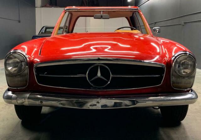 Mercedes-Benz SL-Class 1965 image number 1