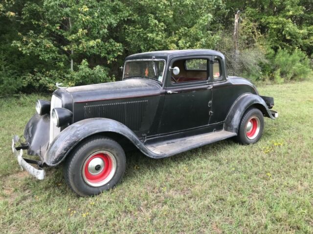 Plymouth Coupe 1933 image number 0