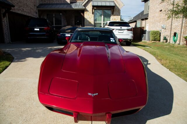 Chevrolet Corvette 1979 image number 29