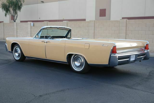 Lincoln Continental 1964 image number 4