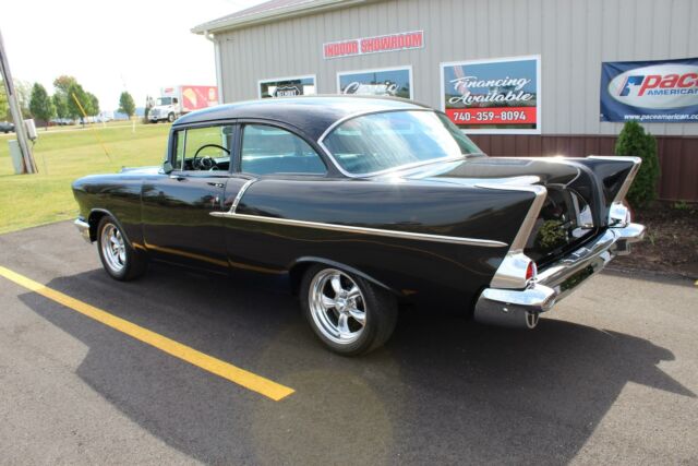 Chevrolet Bel Air/150/210 1957 image number 1