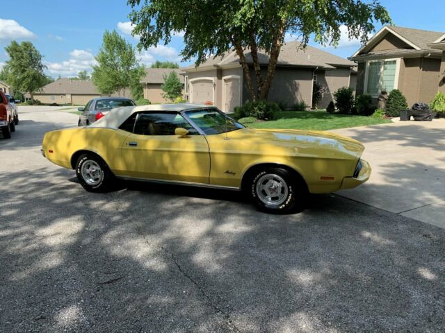 Ford Mustang 1973 image number 3