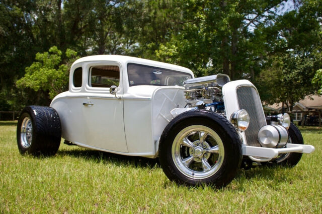 Ford Model B 5-Window Coupe 1932 image number 23