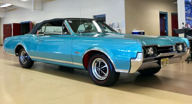 Oldsmobile 442 1967 image number 0