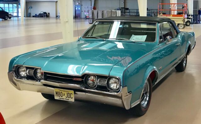 Oldsmobile 442 1967 image number 2