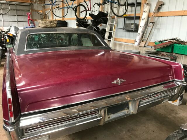 Lincoln Continental 1967 image number 2