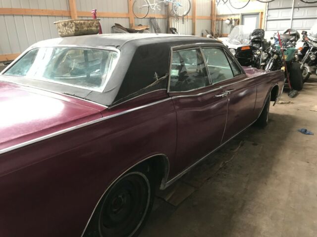 Lincoln Continental 1967 image number 27