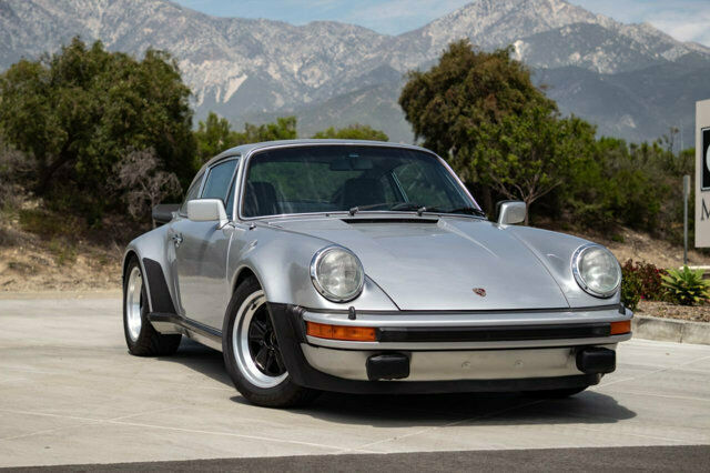 Porsche 911 1977 image number 11