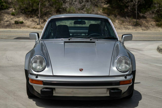 Porsche 911 1977 image number 16