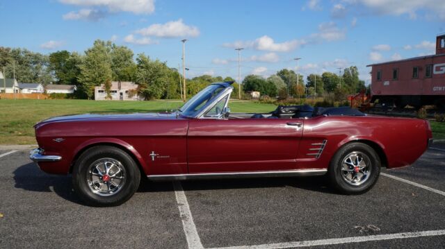 Ford Mustang 1966 image number 1