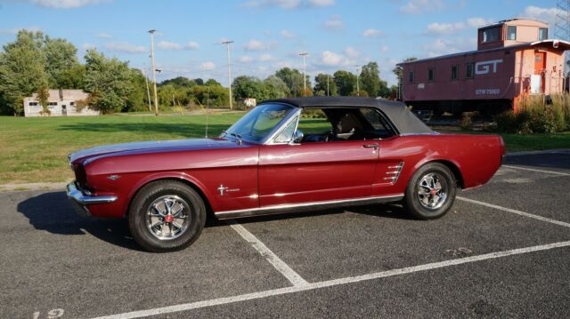 Ford Mustang 1966 image number 2