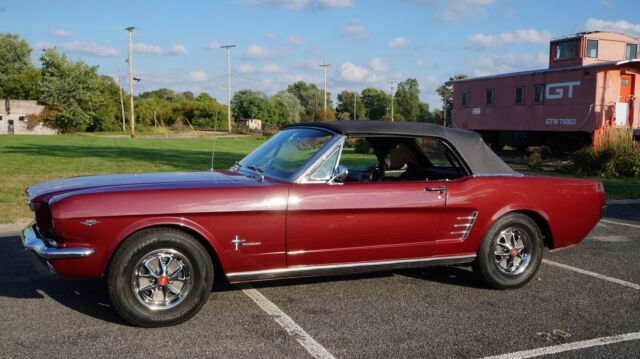 Ford Mustang 1966 image number 25