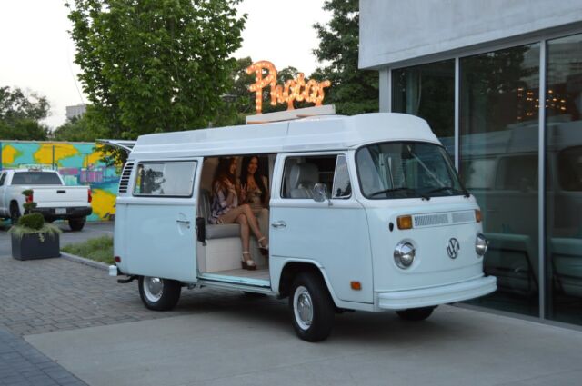 Volkswagen Bus/Vanagon 1974 image number 9