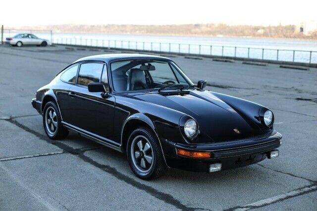 Porsche 911 1976 image number 11