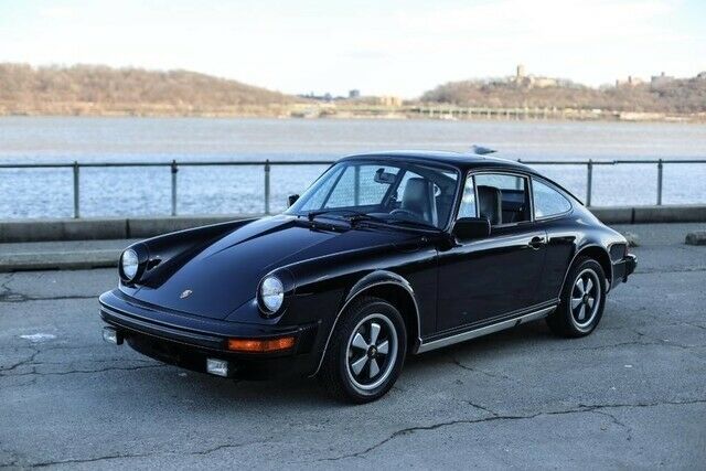 Porsche 911 1976 image number 2