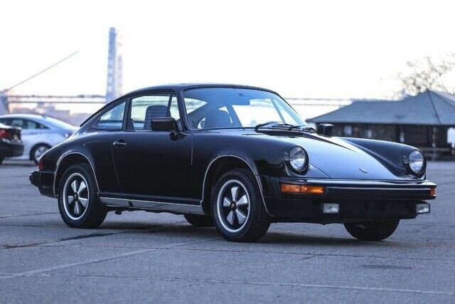 Porsche 911 1976 image number 36