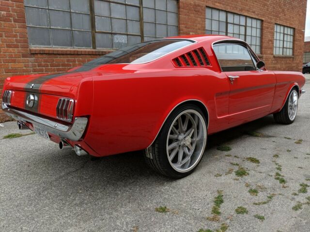 Ford Mustang 1965 image number 28