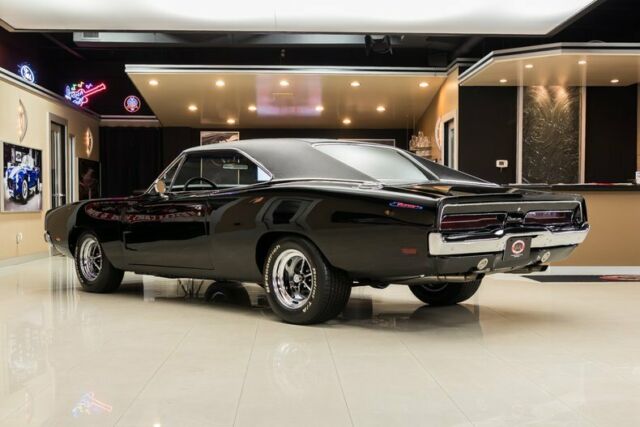 Dodge Charger 1969 image number 14