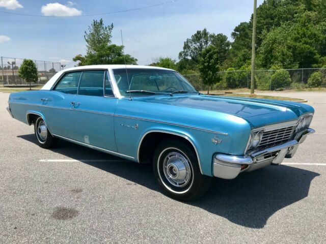 Chevrolet Impala 1966 image number 0