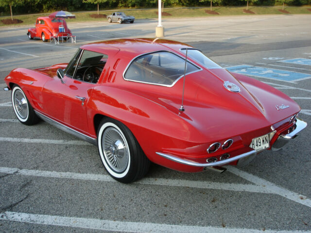 Chevrolet Corvette 1963 image number 30