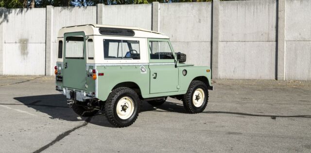 Land Rover Series 3 1972 image number 19