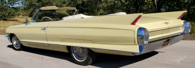 Cadillac Series 62 1962 image number 27