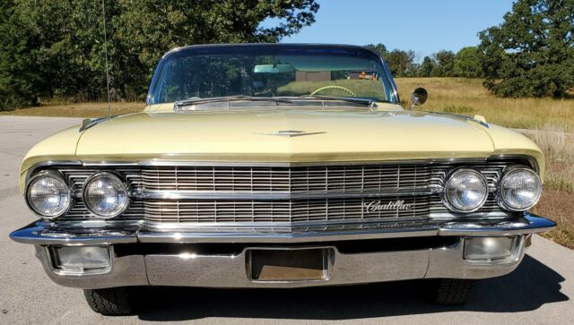 Cadillac Series 62 1962 image number 30