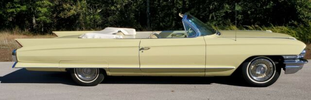 Cadillac Series 62 1962 image number 37