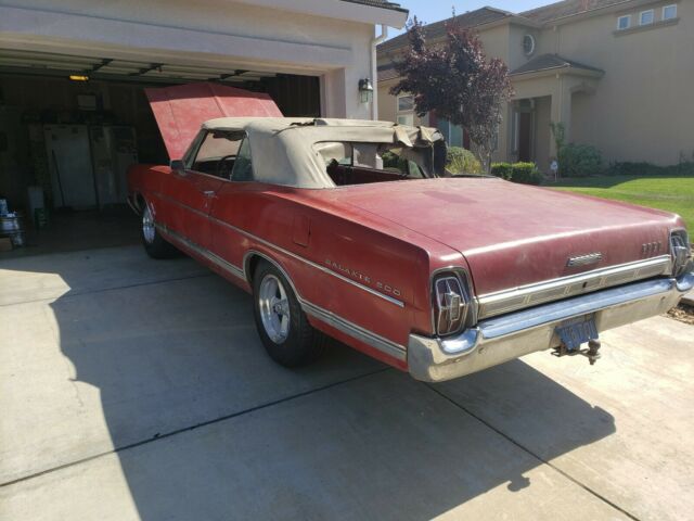 Ford Galaxie 1967 image number 16